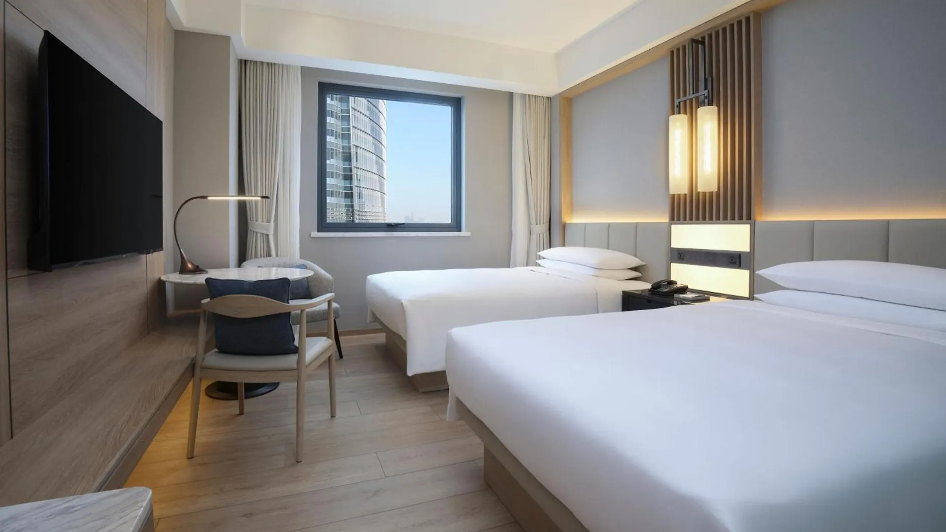 Courtyard By Marriott Shanghai Xujiahui 4*,