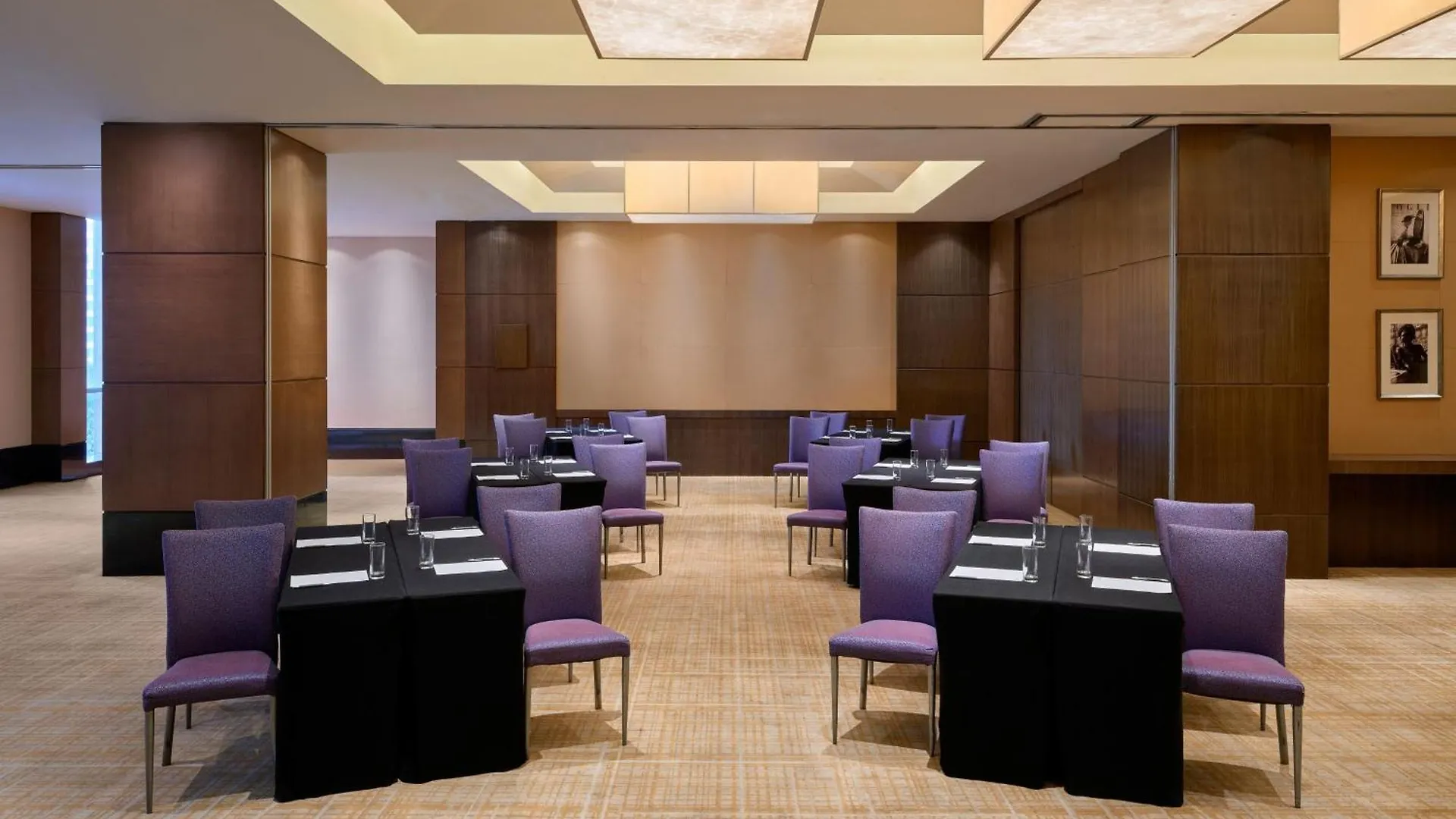 Courtyard By Marriott Shanghai Xujiahui 4*,  China