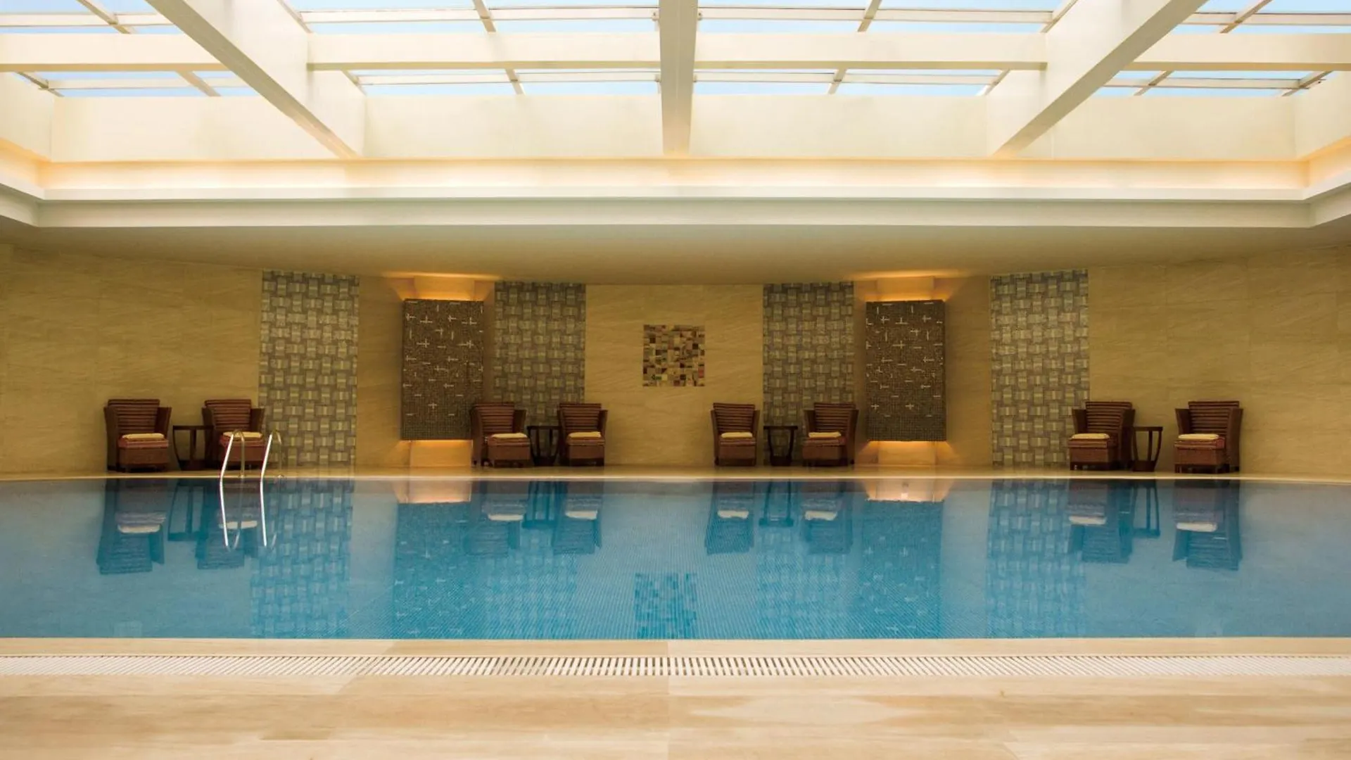 Courtyard By Marriott Shanghai Xujiahui Hotel