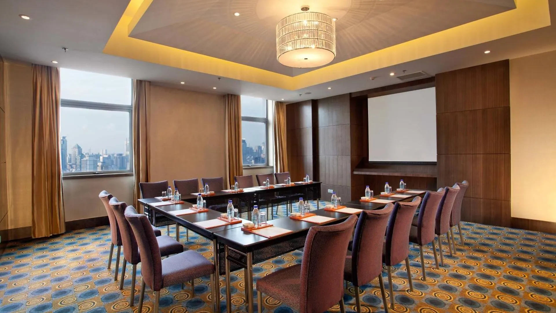 Courtyard By Marriott Shanghai Xujiahui China